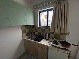 Kaloxenia Apartments