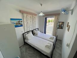 Kaloxenia Apartments