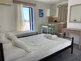 Kaloxenia Apartments