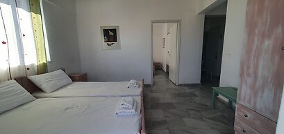 Kaloxenia Apartments