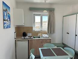 Kaloxenia Apartments