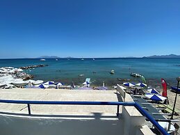 Annoula Studio & Apartments