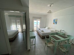 Annoula Studio & Apartments