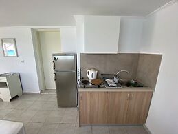 Annoula Studio & Apartments