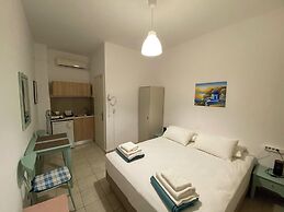 Annoula Studio & Apartments