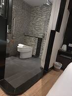 Mingle Place At The Eden