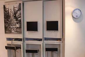 Mingle Place At The Eden