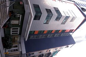 Mingle Place At The Eden