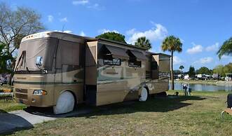 Winter Quarters Encore Manatee RV Resort