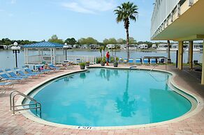 Winter Quarters Encore Manatee RV Resort