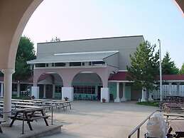 Brennan Beach RV Resort - Caravan Park