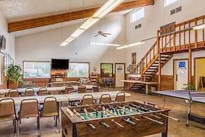 Whaler's Rest RV & Camping Resort