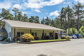 Whaler's Rest RV & Camping Resort