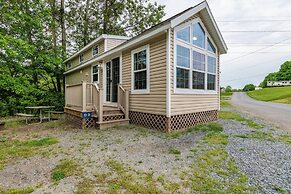 Circle M RV & Camping Resort - Caravan Park