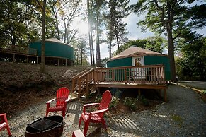 Circle M RV & Camping Resort - Caravan Park