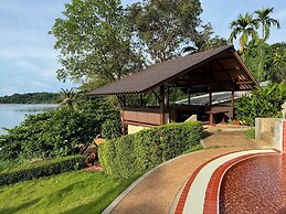 Koh Mak Buri Hut Natural Resort