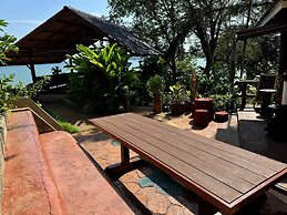 Koh Mak Buri Hut Natural Resort