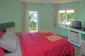 Koh Mak Buri Hut Natural Resort