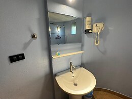 Koh Mak Buri Hut Natural Resort