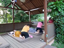 Koh Mak Buri Hut Natural Resort