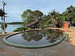 Koh Mak Buri Hut Natural Resort