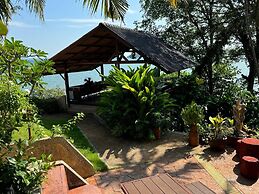 Koh Mak Buri Hut Natural Resort