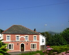 The Abergavenny Hotel