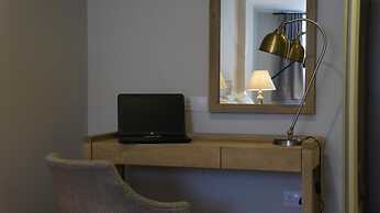 The Abergavenny Hotel