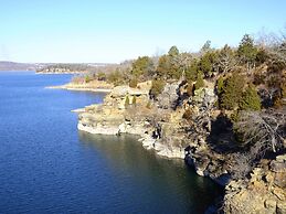 Holiday Inn Express & Suites Tahlequah by IHG