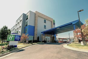 Holiday Inn Express & Suites Tahlequah by IHG