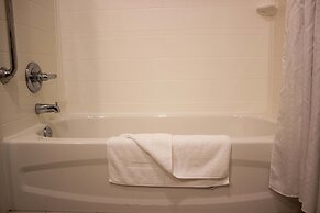 Holiday Inn Express & Suites Tahlequah by IHG