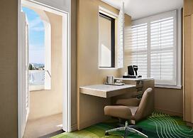 Pasadena Hotel & Pool