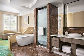 Pasadena Hotel & Pool