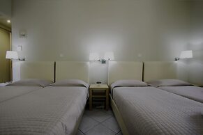 Diogenis Hotel