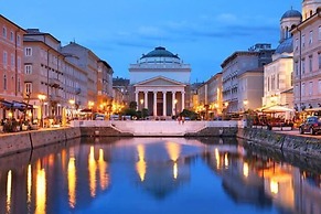 Barbacan Boutique Hotel