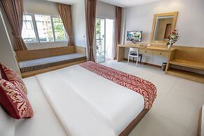 Sungthong Kamala Beach Resort