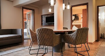 Montana Apartments