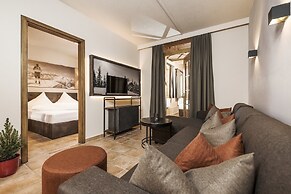 Montana Apartments