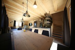 Montana Apartments