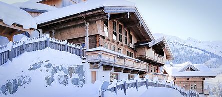 Montana Apartments