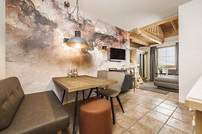 Montana Apartments