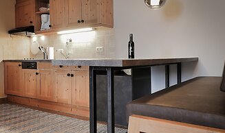 Montana Apartments