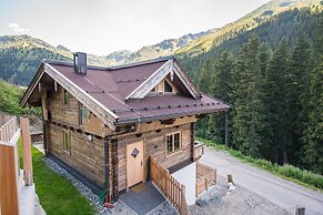 Montana Apartments