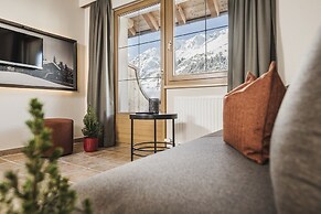 Montana Apartments