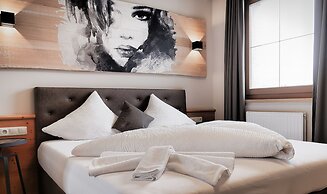 Montana Apartments