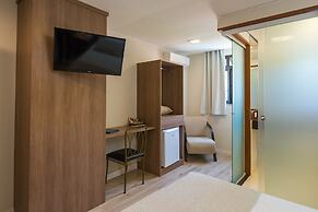 Hotel Serra Everest
