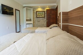 Hotel Serra Everest