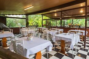 Hotel Serra Everest