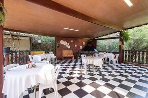 Hotel Serra Everest