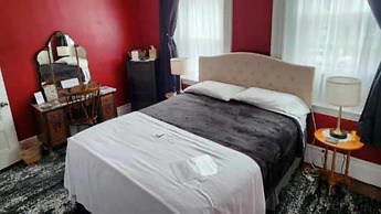 Inn at the Agora